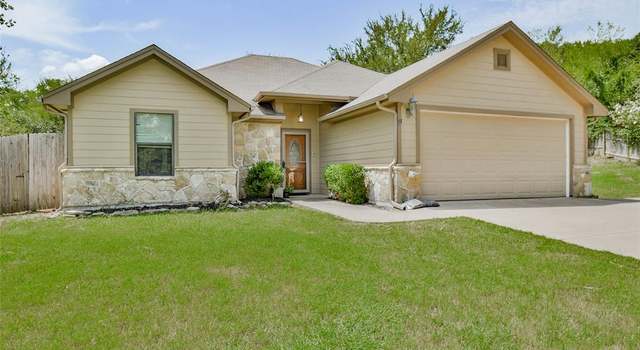 Photo of 1305 Laredo Dr, Granbury, TX 76048