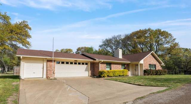 Photo of 10725 Legg Dr, Kemp, TX 75143