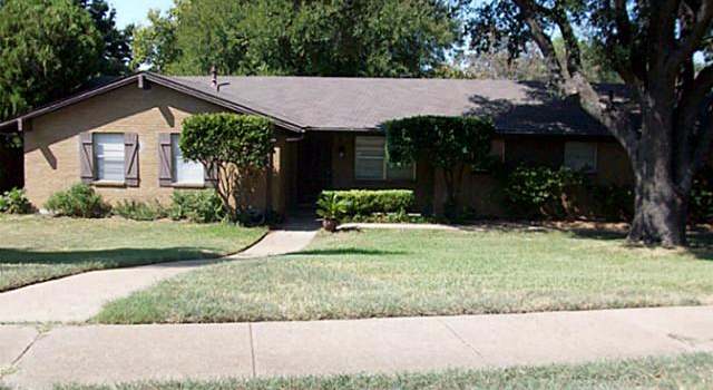Photo of 2008 WARWICK Dr, Arlington, TX 76015