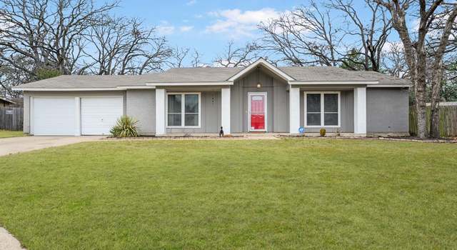 Photo of 1323 Columbine Ct, Arlington, TX 76013