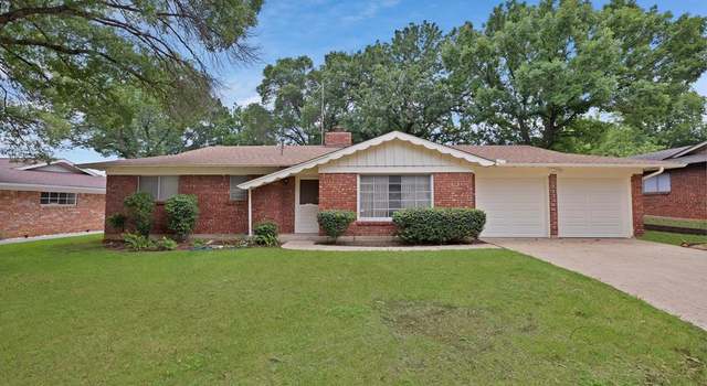 Photo of 4812 Briarwood Ln, Fort Worth, TX 76103