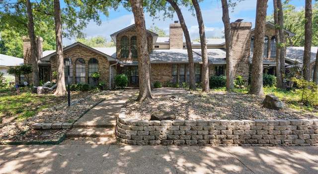 Photo of 1011 W Lovers Ln, Arlington, TX 76013