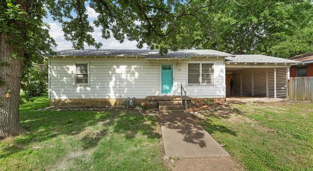 Photo of 170 S Avenue F, Crawford, TX 76638