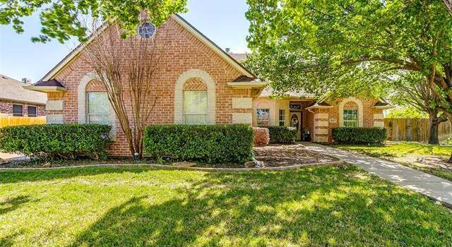 Photo of 1025 Muscadine Vine St, Crowley, TX 76036