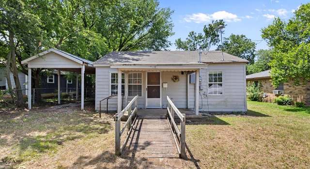 Photo of 502 Water St, Whitesboro, TX 76273