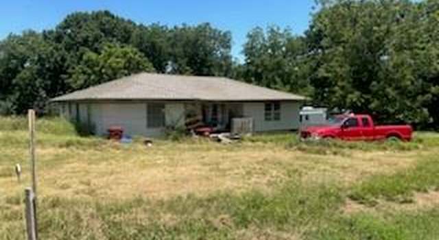 Photo of 398 W Sam Rayburn Rd, Ector, TX 75439