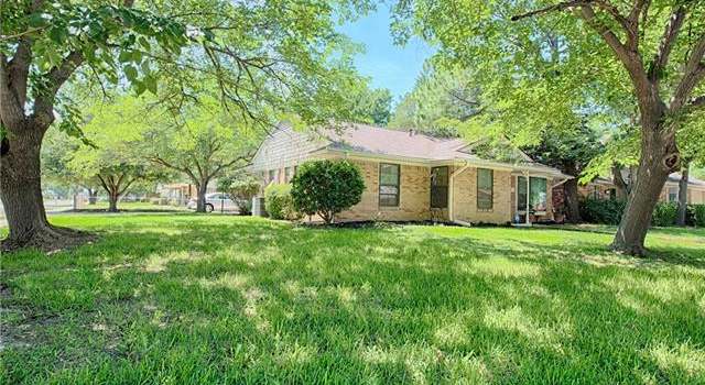 Photo of 403 Staffordshire Dr, Irving, TX 75061