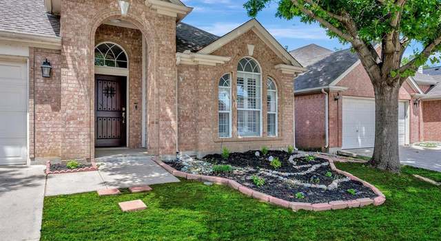 Photo of 4717 Parkmount Dr, Fort Worth, TX 76137