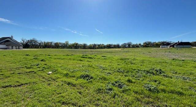 Photo of 2004 Glenhollow Dr, Weatherford, TX 76088