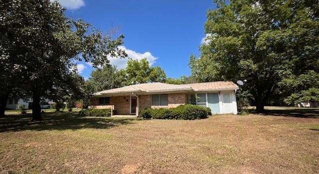 Photo of 180 Nacogdoches St, Reklaw, TX 75784