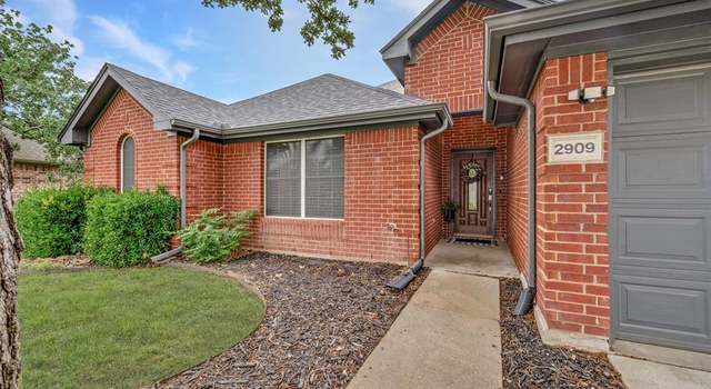 Property at 2909 Chisholm Trl, Corinth, TX 76210, 4 beds, 2 baths