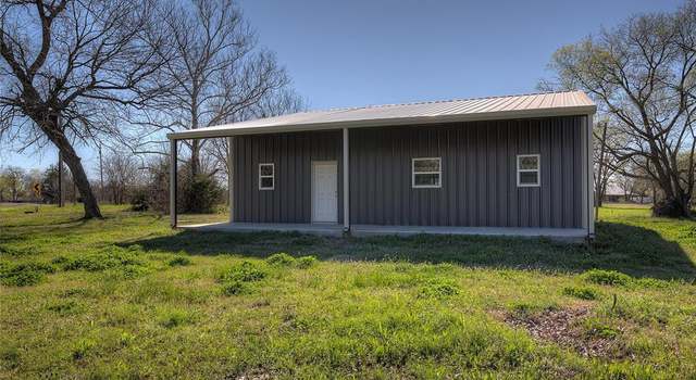 Photo of 520 N First, Point, TX 75472