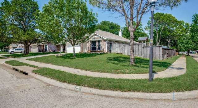 Property at 726 Texas Oak Trl, Lake Dallas, TX 75065, 3 beds, 2 baths