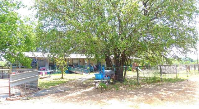 Photo of 2402 Walnut, Brady, TX 76825