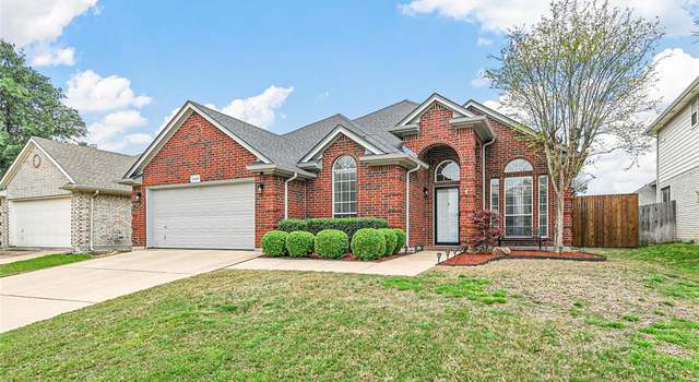 Photo of 2800 Calico Rock Dr, Fort Worth, TX 76131