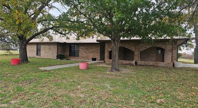 Photo of 724 Foster Bond St, Cross Plains, TX 76443