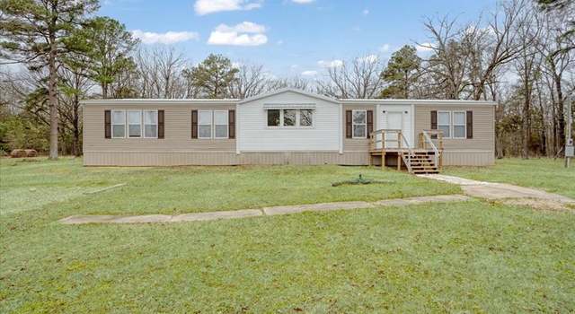 Photo of 2921 State Highway 37 N, Clarksville, TX 75426