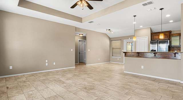 Photo of 409 Mission Crest Cir, Lindale, TX 75771