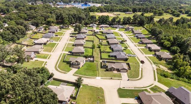Photo of 409 Mission Crest Cir, Lindale, TX 75771