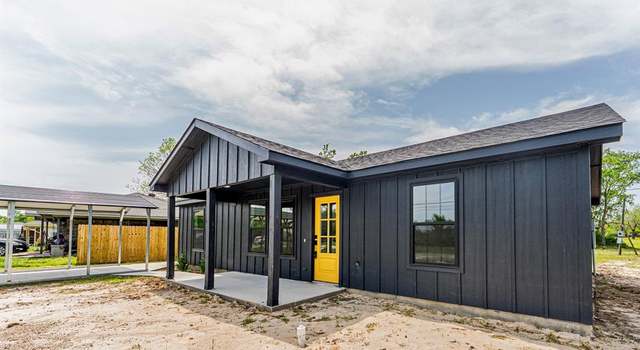 Photo of 1045 Jackson St N, Sulphur Springs, TX 75482