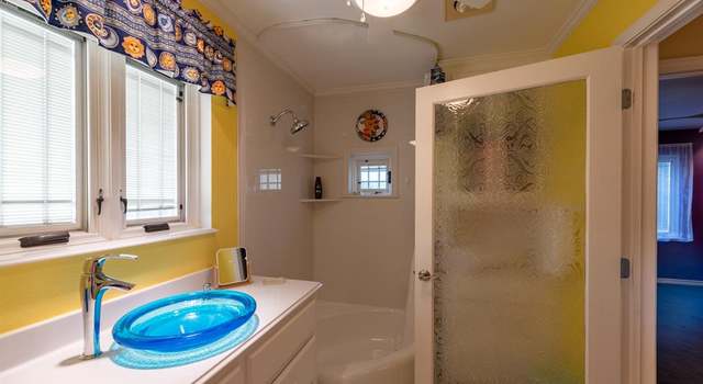 Photo of 601 N Carroll St, Henrietta, TX 76365