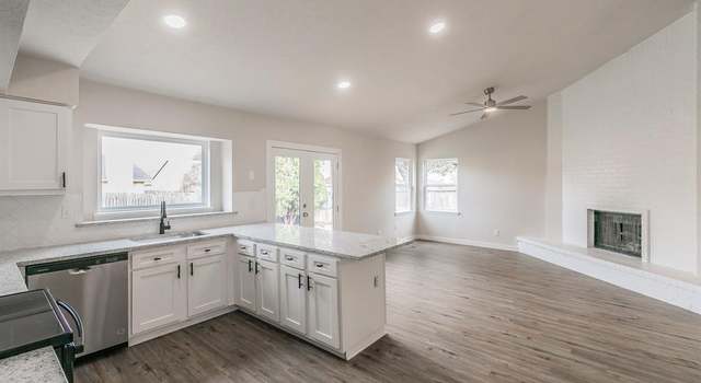 Photo of 2904 Woodlark Dr, Fort Worth, TX 76123