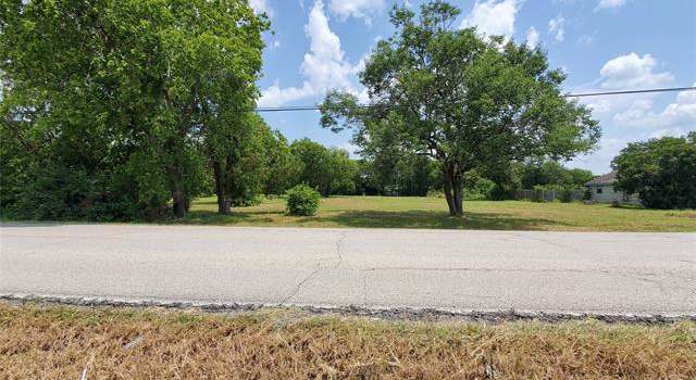 Photo of 2550 Sunnymeadow Rd, Lancaster, TX 75134
