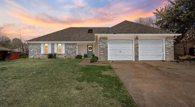Photo of 83 Delmore Dr, Hillsboro, TX 76645