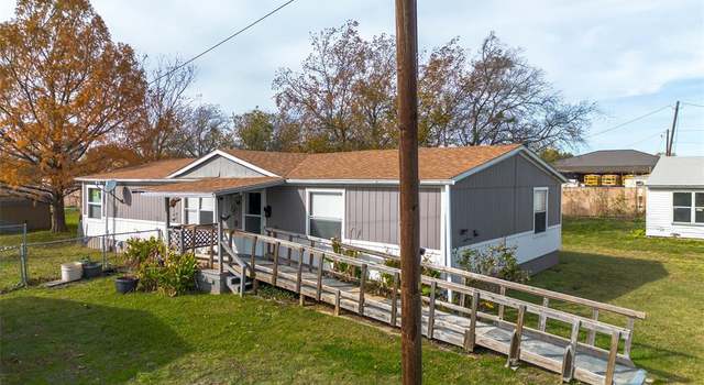Photo of 107 N College St, Itasca, TX 76055