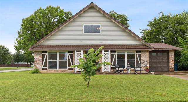 Photo of 2318 Valleywood Dr, Carrollton, TX 75006
