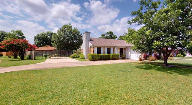 Photo of 4562 Wild Rose Ct, Fort Worth, TX 76137
