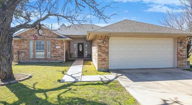 Photo of 257 Lakeshore Dr, Runaway Bay, TX 76426