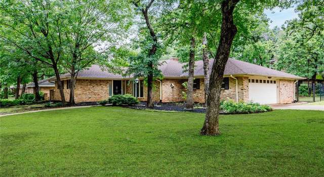 Photo of 2345 Ravenwood Dr, Grand Prairie, TX 75050