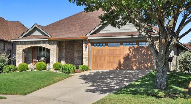 Photo of 2930 Greenway Dr, Burleson, TX 76028