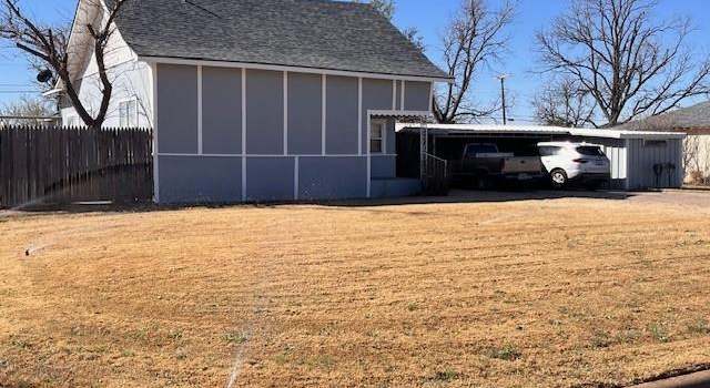 Photo of 708 E 7th St, Rotan, TX 79546