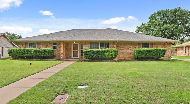 Photo of 3909 Felisa Pl, Fort Worth, TX 76133