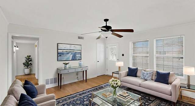 Photo of 902 Church St, Sanger, TX 76266
