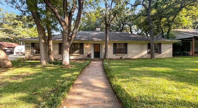 Photo of 108 Walnut Way, Euless, TX 76039