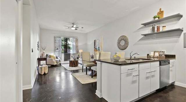 Photo of 3025 Bryan St Unit 1E, Dallas, TX 75204