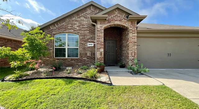 Photo of 1092 Decker Dr, Fate, TX 75189