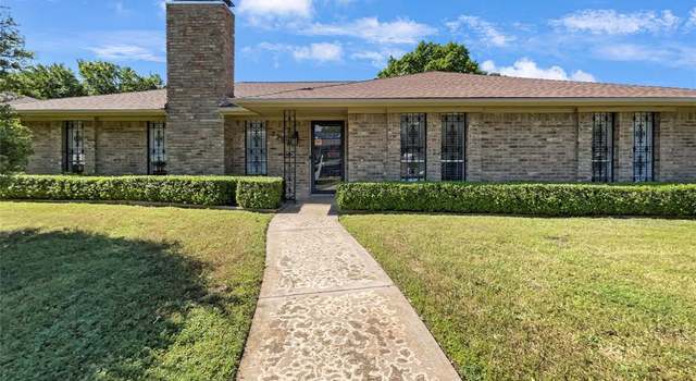 Photo of 2761 N Hillbrier Cir, Plano, TX 75075