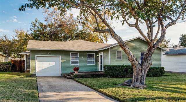 Photo of 12226 Hoblitzelle Dr, Dallas, TX 75243