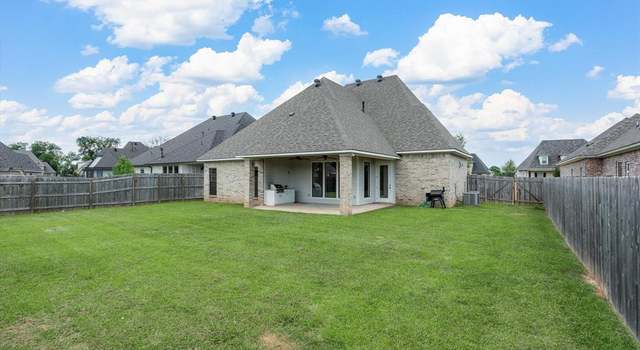 Photo of 628 Dumaine Dr, Bossier City, LA 71111