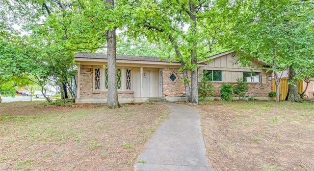 Photo of 1001 Trailwood Dr, Hurst, TX 76053