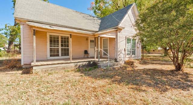 Photo of 104 School House Rd, Paradise, TX 76073