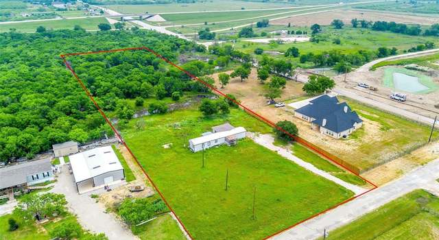 Photo of 2024 Jordan Ct, Cleburne, TX 76058