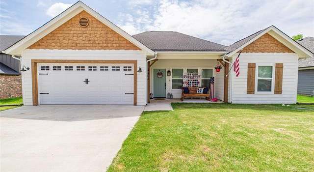 Photo of 2703 San Gabriel Dr, Granbury, TX 76048
