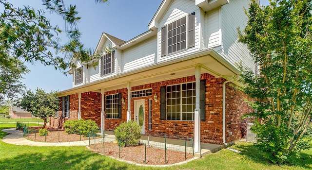 Photo of 8021 Rose Creek Ct, Burleson, TX 76028