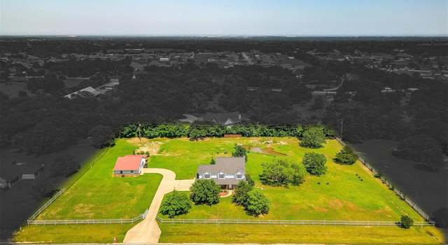 Photo of 8021 Rose Creek Ct, Burleson, TX 76028