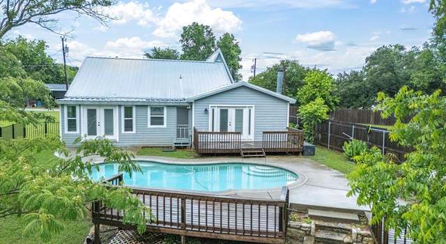Photo of 4404 W Fernwood Ct, Granbury, TX 76049